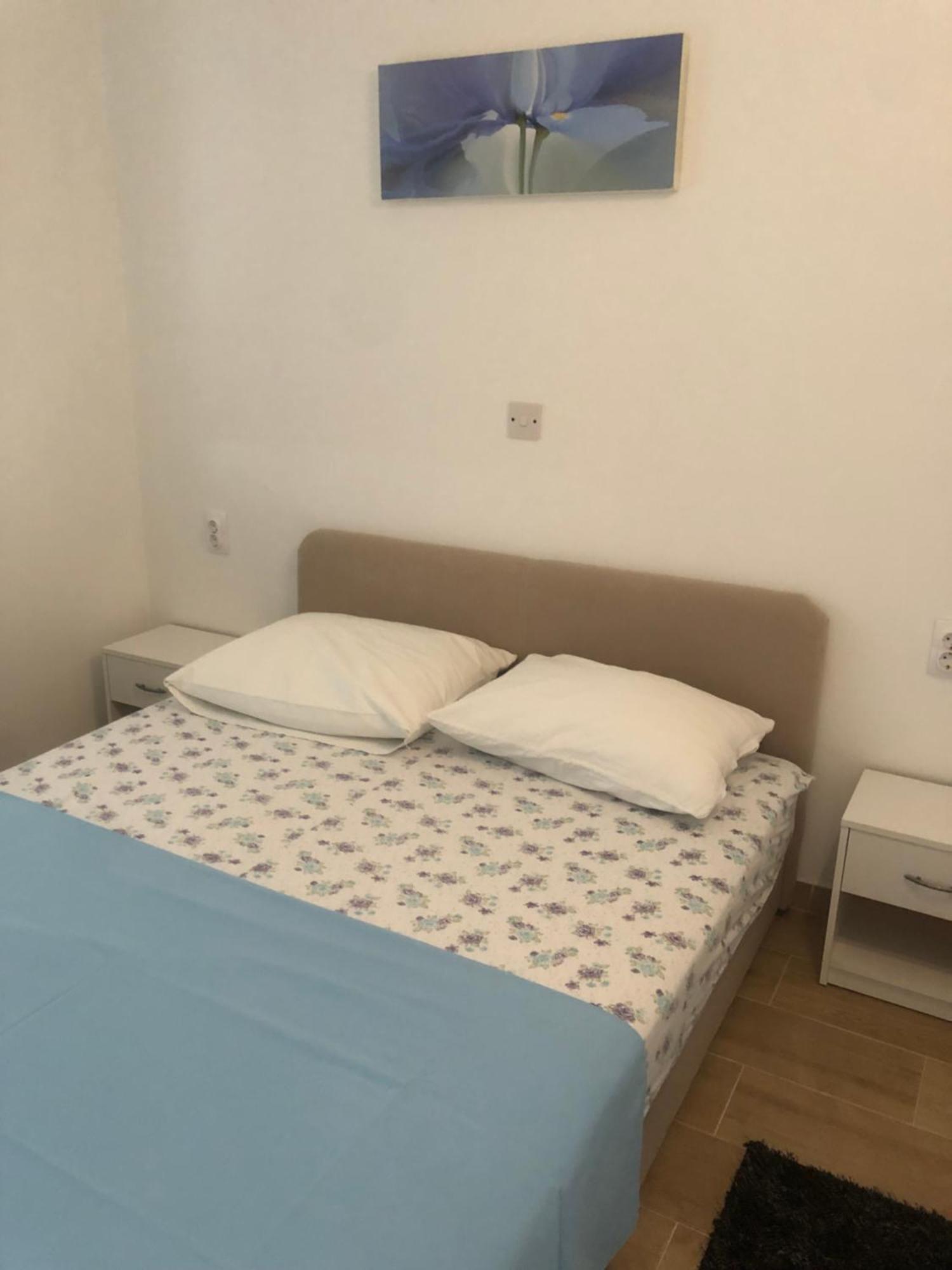 Nearby Bus Station Apartment Vir
