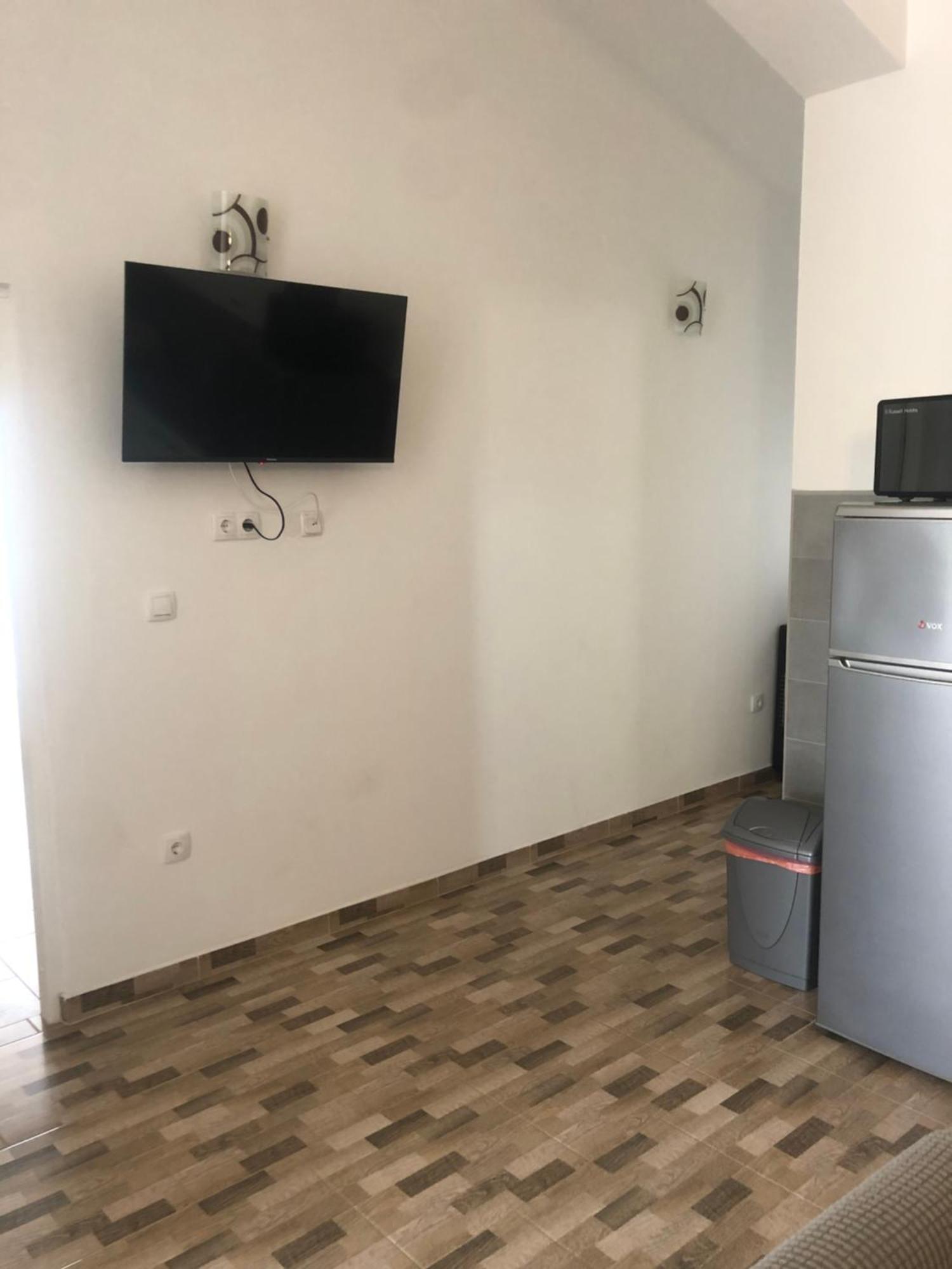 Nearby Bus Station Apartment *